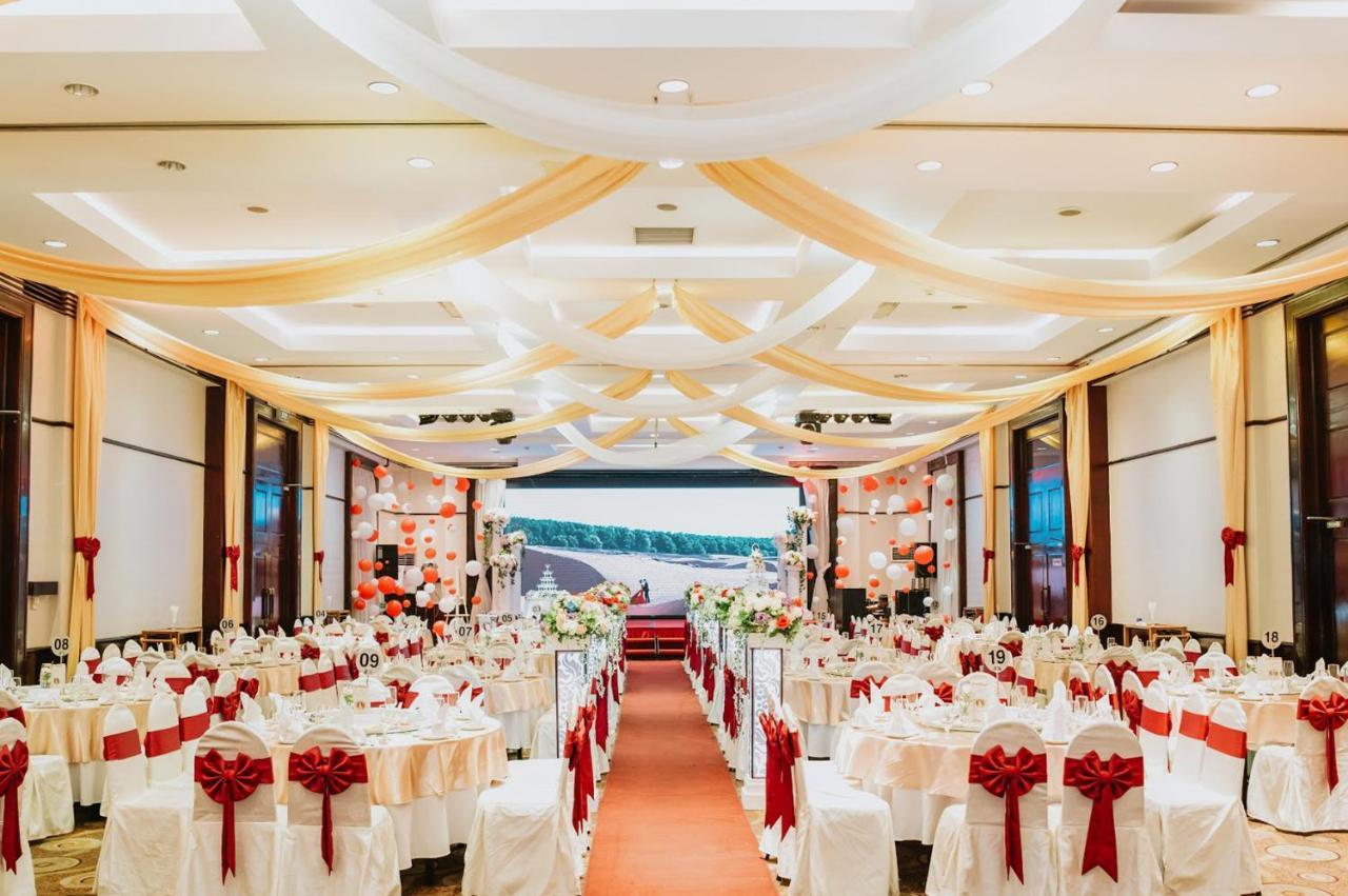 Ramana Saigon Hotel Хошимин Екстериор снимка