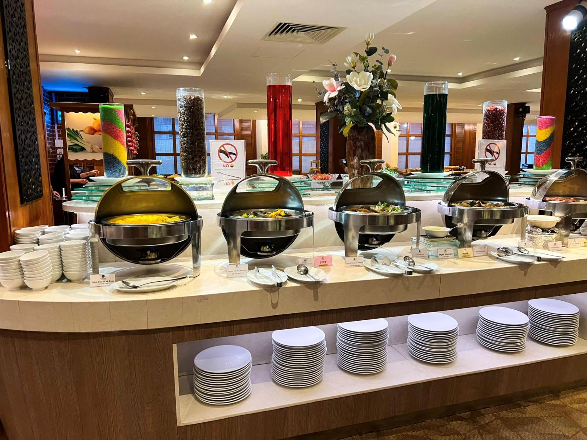 Ramana Saigon Hotel Хошимин Екстериор снимка
