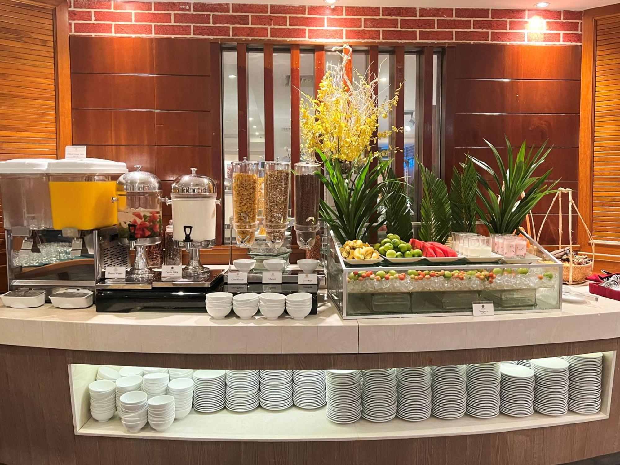 Ramana Saigon Hotel Хошимин Екстериор снимка
