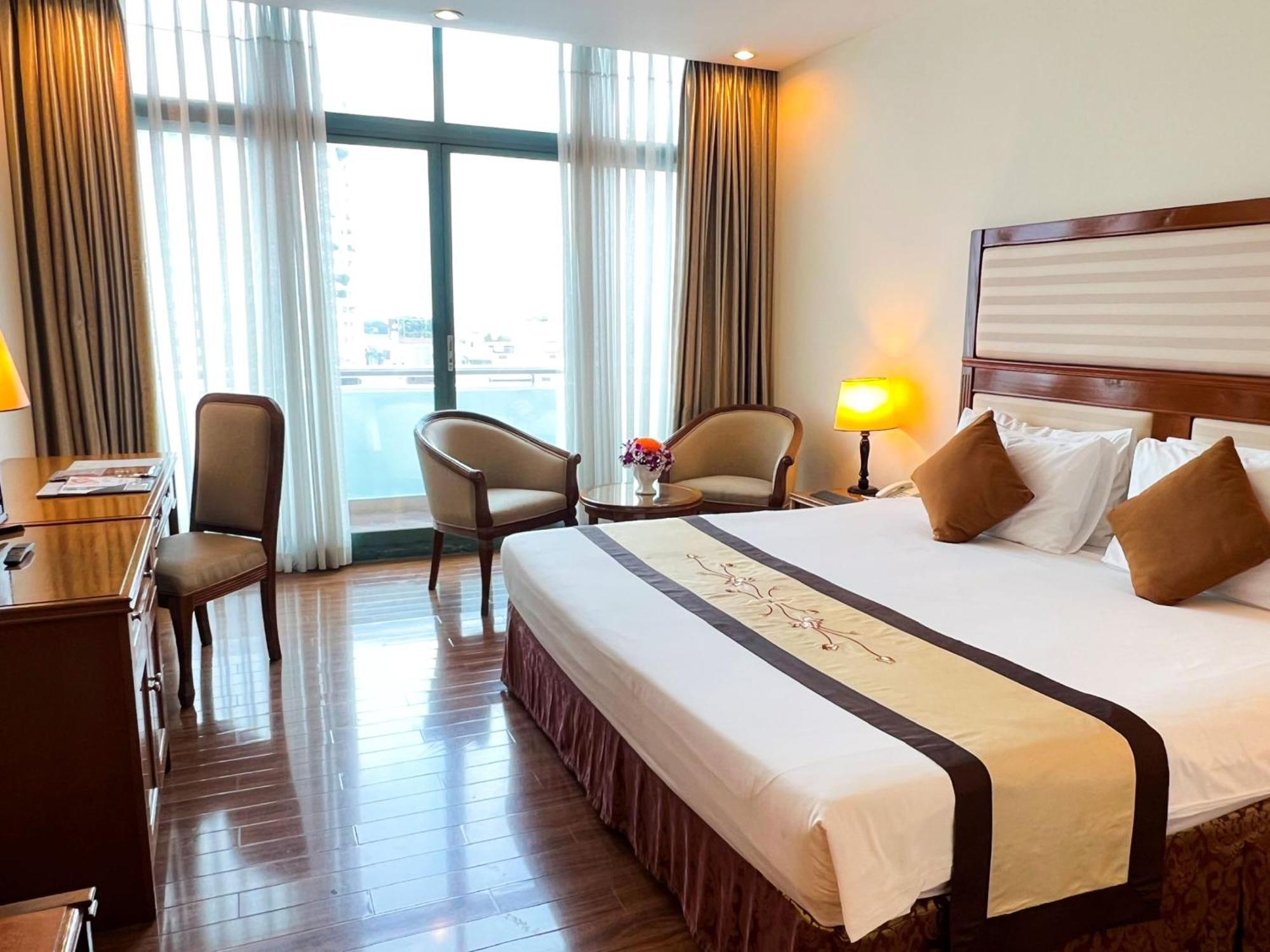 Ramana Saigon Hotel Хошимин Екстериор снимка